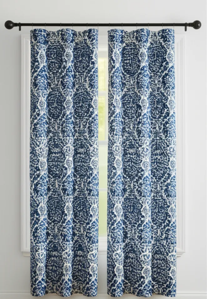 how to hang curtains without drilling